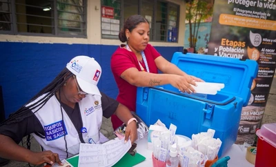 Cali inicia vacunación gratuita contra el dengue para niños y niñas de 9 años