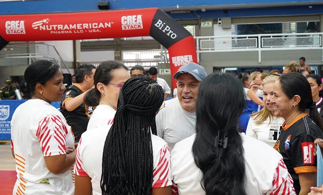 Se inauguró la V Copa Internacional Cheetaras 2025 en el Coliseo Evangelista Mora