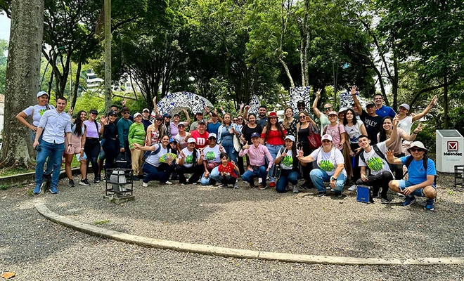 Con caminata urbana de naturaleza terminaron los recorridos de la Secretaría de Turismo en Semana Santa: se beneficiaron cientos de locales y turistas