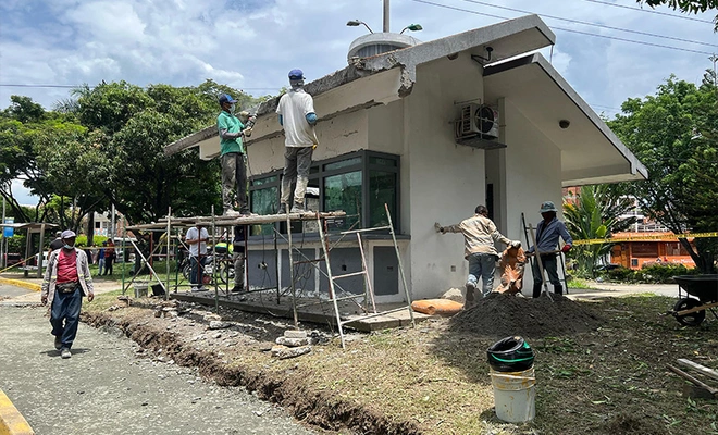 Cali responde con rapidez: avanza restauración del CAI afectado en el  barrio Jorge Eliécer Gaitán