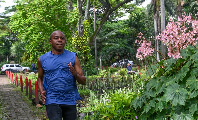 ‘Maratón de Cali 2025’: Luis Sevillano, un funcionario del Dagma que combina el amor por la naturaleza con el atletismo