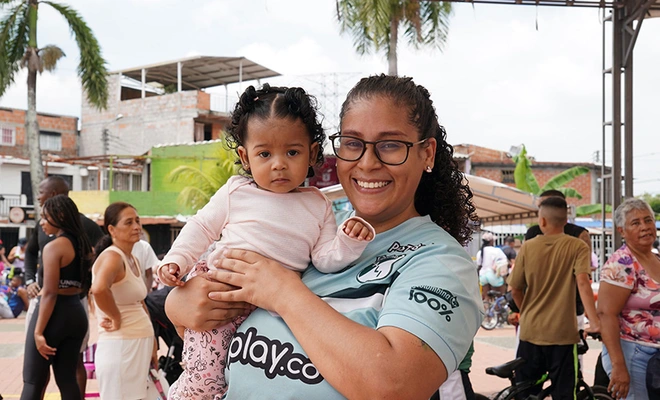 La Ciclovida de Cali rinde homenaje a las madres con una jornada llena  de alegría, movimiento y gratitud