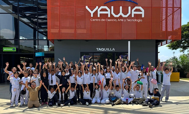 Cali abre las puertas del universo a sus estudiantes: jóvenes exploran  el Centro de Ciencia, Arte y Tecnología ‘YAWA’