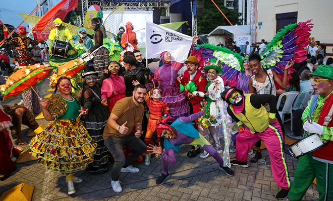 ¡El teatro popular de Cali está vivo!  Así arrancó el Festival Internacional de Teatro 2025