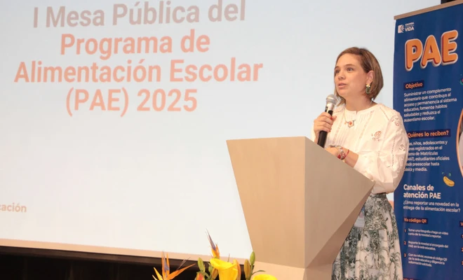 Secretaría de Educación Distrital presenta avances del PAE 2025 en su Primera Mesa Pública