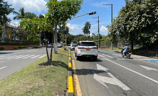El ‘Plan Luz Verde’ ha permitido mejorar la velocidad y reducir congestiones en la avenida Cañasgordas y otros corredores viales