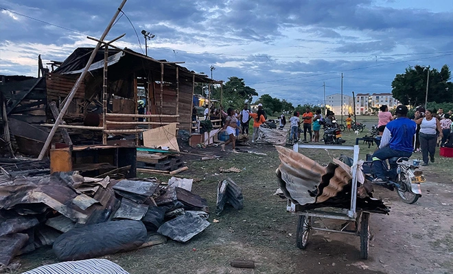 Secretaría de Gestión del Riesgo evalúa daños y necesidades tras incendio en el sector de Los Lagos