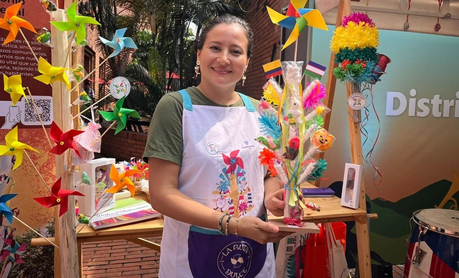 Dulces y Artesanas, el libro que retrata la historia de mujeres que mantienen viva la tradición macetera en Cali