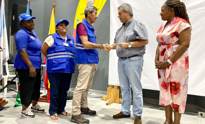 Alcaldía de Cali entregó tarjetas del MIO a los ediles para facilitar el cumplimiento de sus funciones