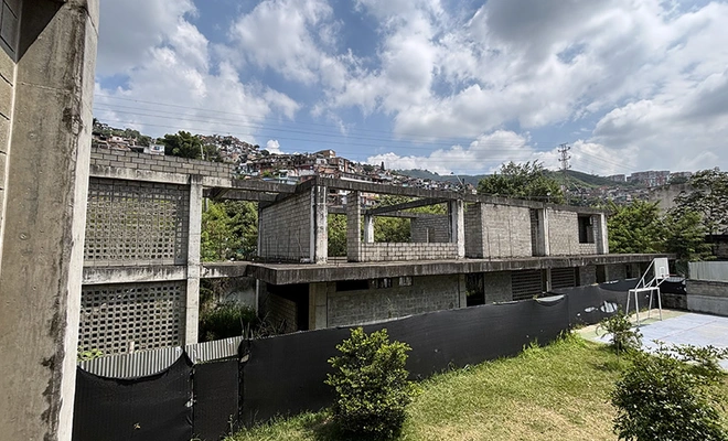 Alcaldía de Cali recupera infraestructura educativa en la comuna 10