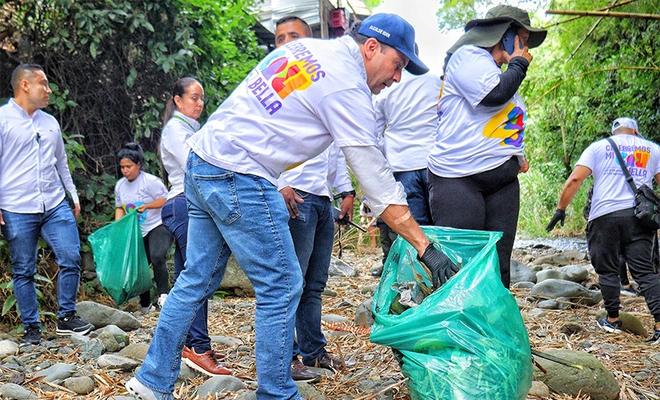 En los 489 años de la ciudad, los 7 ríos de Mi Cali Bella  recibieron una jornada de limpieza