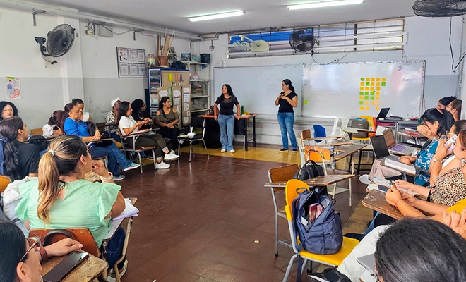 Cali refuerza la inclusión educativa con capacitación a profesionales de apoyo