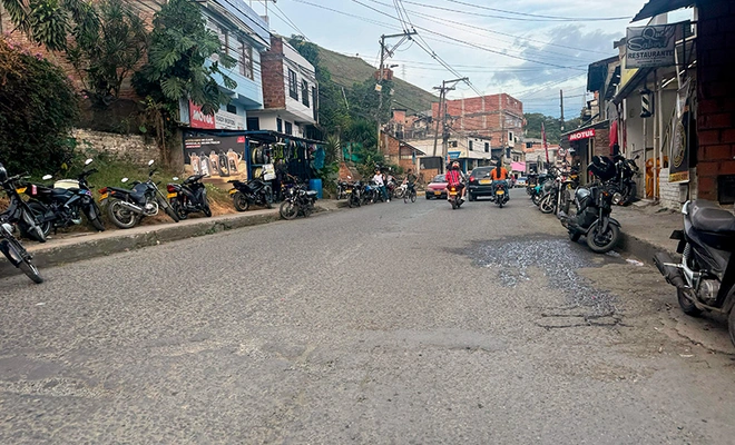 La espera terminó: entrada al barrio Aguacatal será recuperada totalmente por la Alcaldía de Alejandro Eder