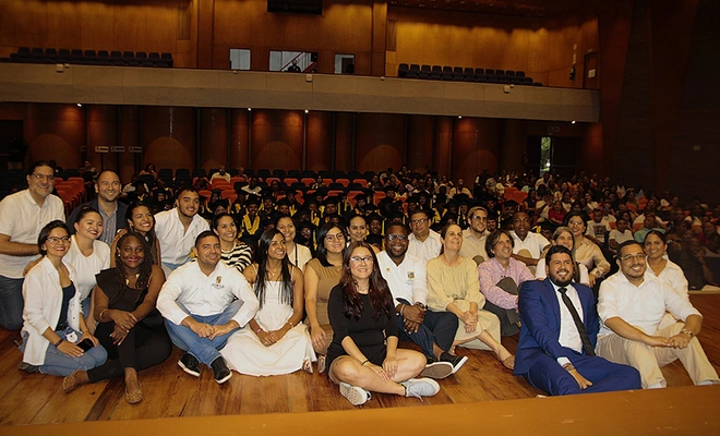 95 jóvenes de Cali, Jamundí y Candelaria se graduaron en TIC, gracias al trabajo conjunto entre Alcaldía y Fundación Alvaralice