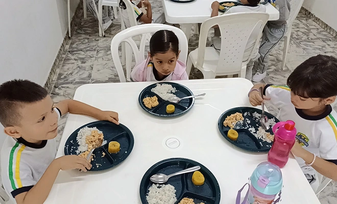 El Programa de Alimentación Escolar está disponible desde el primer día de este regreso a clases en todas las instituciones educativas oficiales
