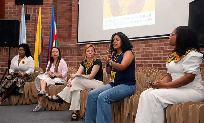 Comenzó en Cali la I Cumbre Mundial de Parteras Tradicionales