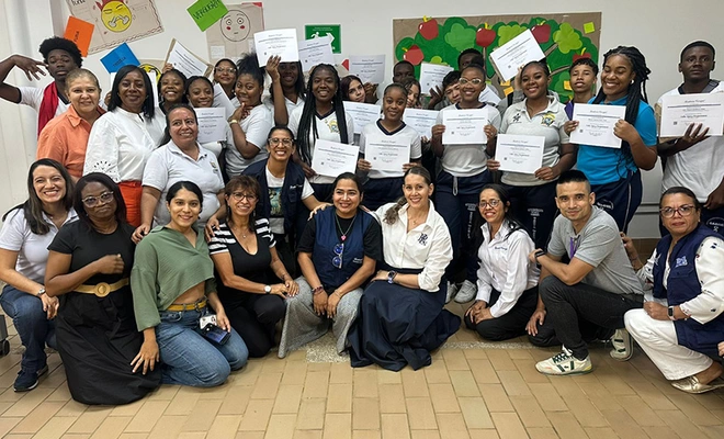 23 estudiantes de la Institución Educativa Técnica Gabriel García Márquez reciben certificación en el taller ‘Vejez y envejecimiento’ con modelos educativos flexibles