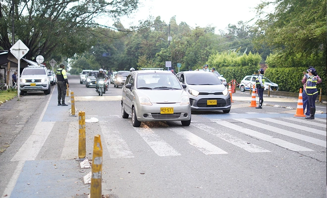 Reversible de la avenida Cañasgordas inicia el martes 19 de agosto
