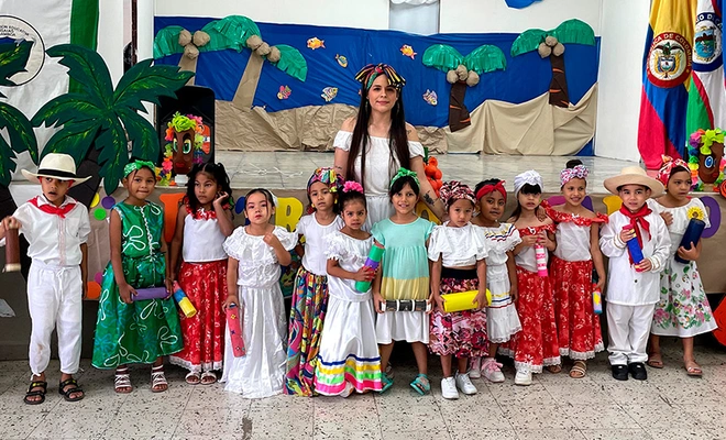 La Institución Educativa Oficial Isaías Gamboa realizo su tradicional Festival Petronio Isaiano celebrando la cultura afrocolombiana