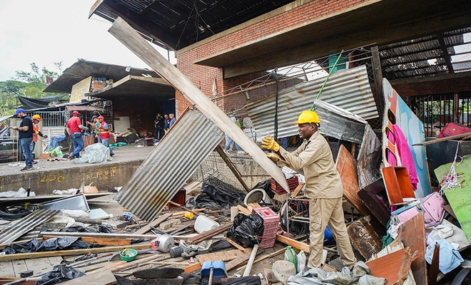 Distrito inicia recuperación de la Galería de Siloé, en la comuna 20