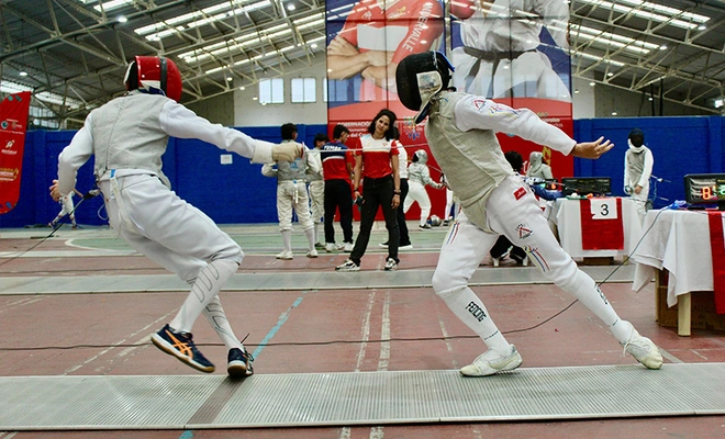 Isaac Camayo, talento de ‘Cali Élite’, se coronó campeón suramericano  mayores de florete en Medellín
