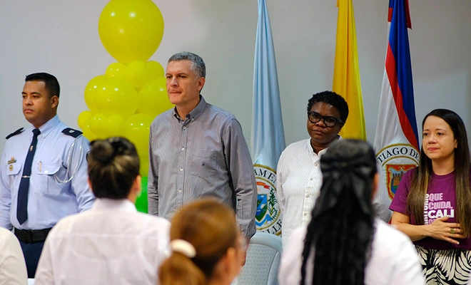 Movilidad gradúa 13 reguladores de tránsito que actuarán en la Comuna 20