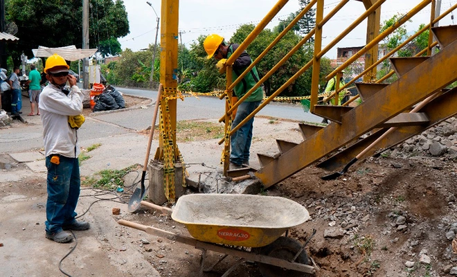 Puente peatonal de la avenida Ciudad de Cali en el barrio Alfonso López será recuperado integralmente