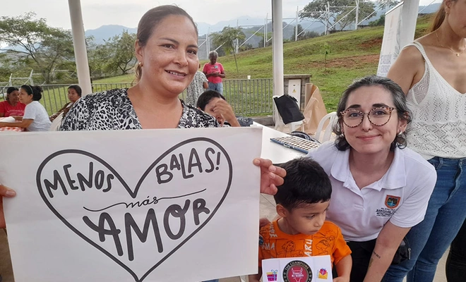 Encuentro por la vida y la convivencia en la Comuna 13: ‘Uniendo voces, uniendo barrios’
