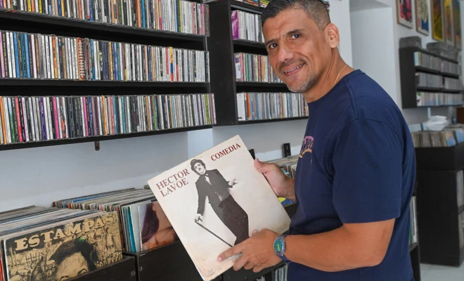 Cali Vynil: donde el sonido del vinilo pone a vibrar el alma salsera del Obrero
