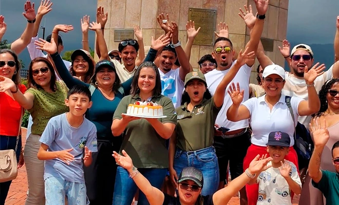 Celebración del 72 aniversario, con cientos de visitantes, en Ecoparque  Cristo Rey, ícono de Cali
