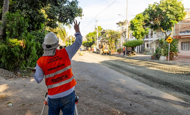 Luego de años de abandono, alcaldía Eder recupera vía principal del barrio Los Parques – Barranquilla, en la Comuna 5