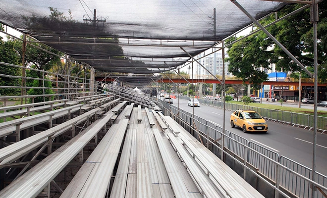 Las graderías y montaje del Salsódromo de la 68 Feria de Cali están casi listos en la Autopista Suroriental