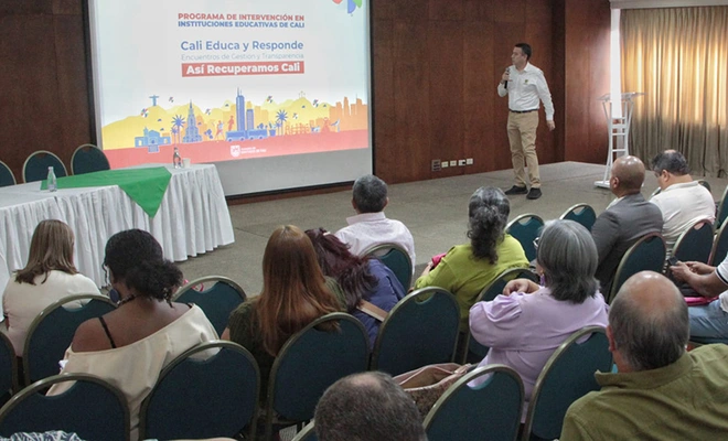 La Secretaría Distrital de Educación presentó el programa ‘Cali Educa y Responde’ a los rectores de las 92 Instituciones Educativas Oficiales