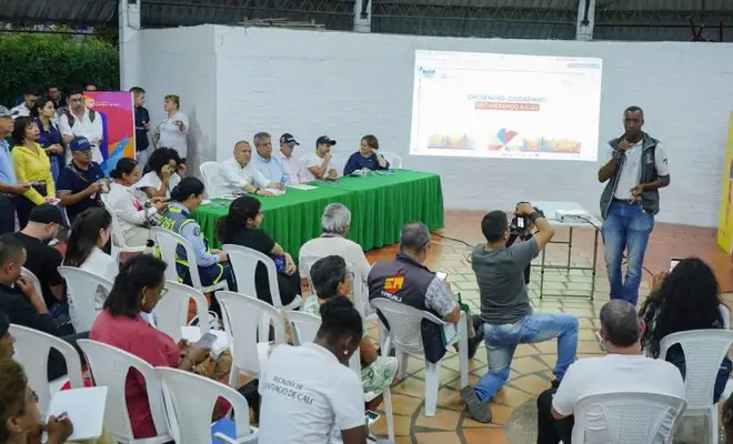 Alcaldía de Cali avanza en la transformación de la Comuna 15: Infraestructura, Salud, Educación y Deporte lideran la estrategia ‘Recuperemos a Cali’