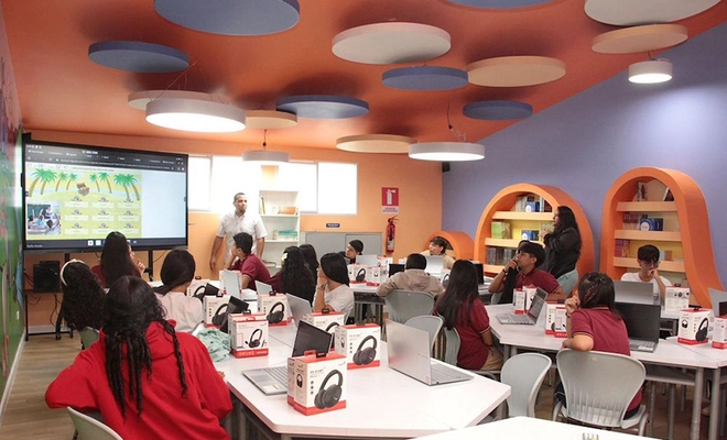 Institución Educativa Villacarmelo estrena moderna sala de bilingüismo para fortalecer el aprendizaje del inglés