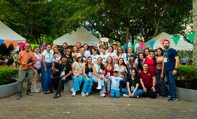 Emprendedores del barrio La Flora se toman este domingo el parque para promover sus negocios
