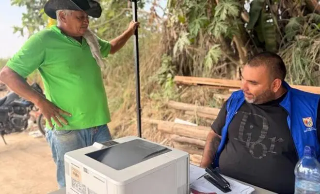 Jornada interinstitucional acerca servicios del Sisbén a los ‘chaneros’ en la Estación de Transferencia de la carrera 50