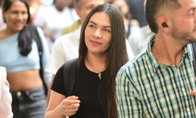 El mercado laboral sigue mejorando en Cali: dos de cada tres mujeres ocupan nuevos puestos de trabajo