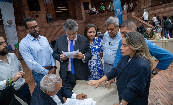 Administración Distrital radicó ante el Concejo el ‘Sistema Recupera’ liderado por el alcalde Alejandro Eder: ¡menos trámites y más progreso!