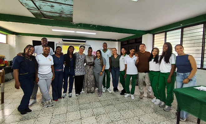 Estudiantes de instituciones etnoeducativas de Cali participan en mesas de trabajo donde proponen los alimentos que harán parte de la minuta diferencial del PAE