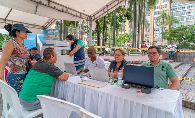 ¿Busca el 15 % de descuento en su Predial? Hacienda Distrital lo espera en la Plaza de Caycedo