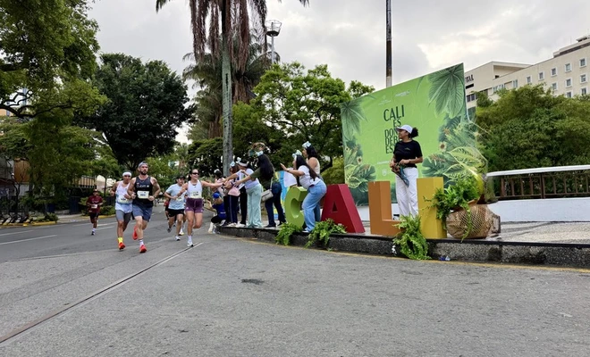 Desde el amanecer, Cali corrió unida: la Maratón se convirtió en una fiesta de ciudad