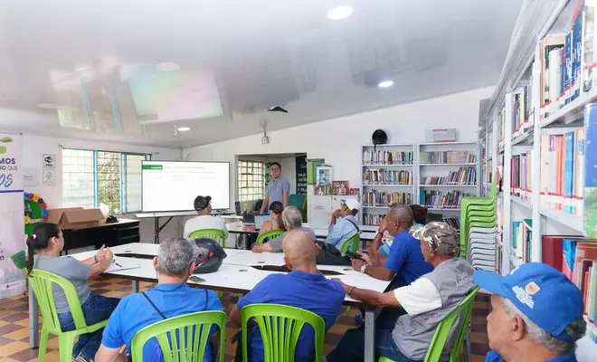 En diálogo con las comunidades rurales, la Alcaldía explica los detalles del POT en los corregimientos de Cali