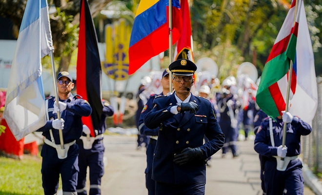 Perfil del capitán Hernández: héroe vestido de bombero con un legado familiar construido desde la vocación de servicio