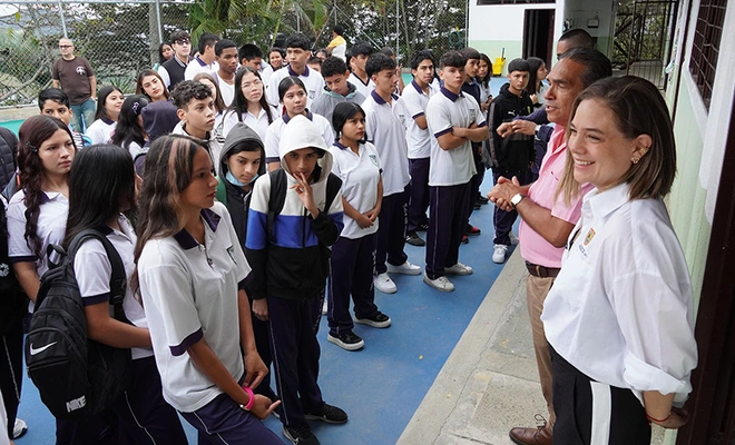 Regreso a clases con bienestar, alimentación escolar, transporte y el acompañamiento necesario para una educación de calidad