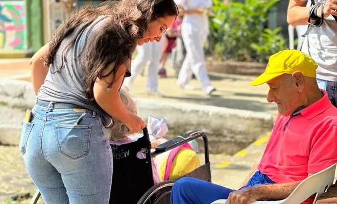 Así es como las personas mayores pueden acceder a los servicios de Albergue Larga Estancia de la Secretaría de Bienestar Social