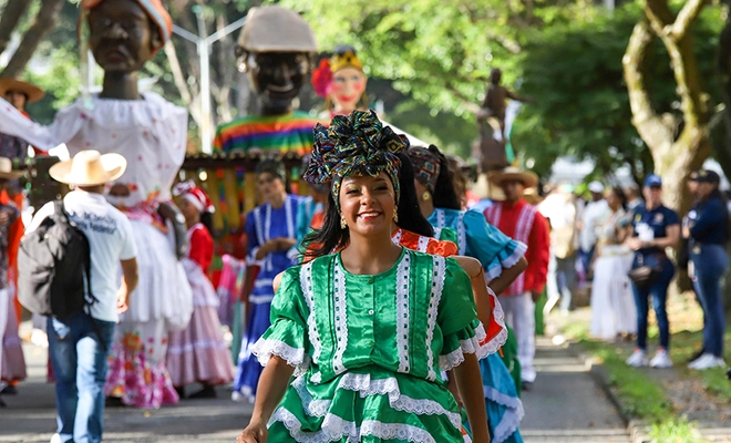 ‘Desfile de Colonias’ del Festival ‘Petronio Álvarez’ contará con plan especial de movilidad y desvíos en el sur de Cali