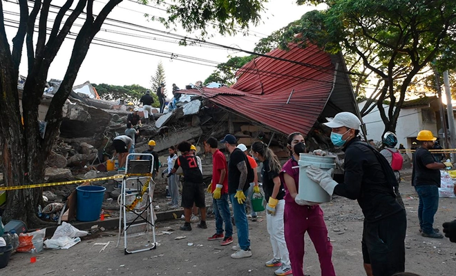 Solidaridad por la vida: la marea de voluntarios que apoya los rescates en Cali