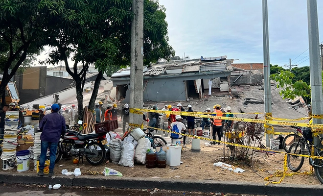 Organismos de socorro y autoridades hacen un llamado a mantener el silencio y despejar las zonas de rescate