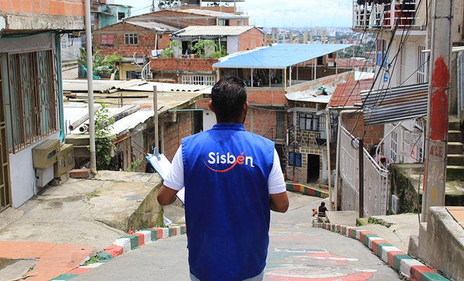 Alcaldía de Cali mantiene activos los canales de atención virtual del Sisbén para seguir acompañando a la ciudadanía tras la emergencia por el sismo